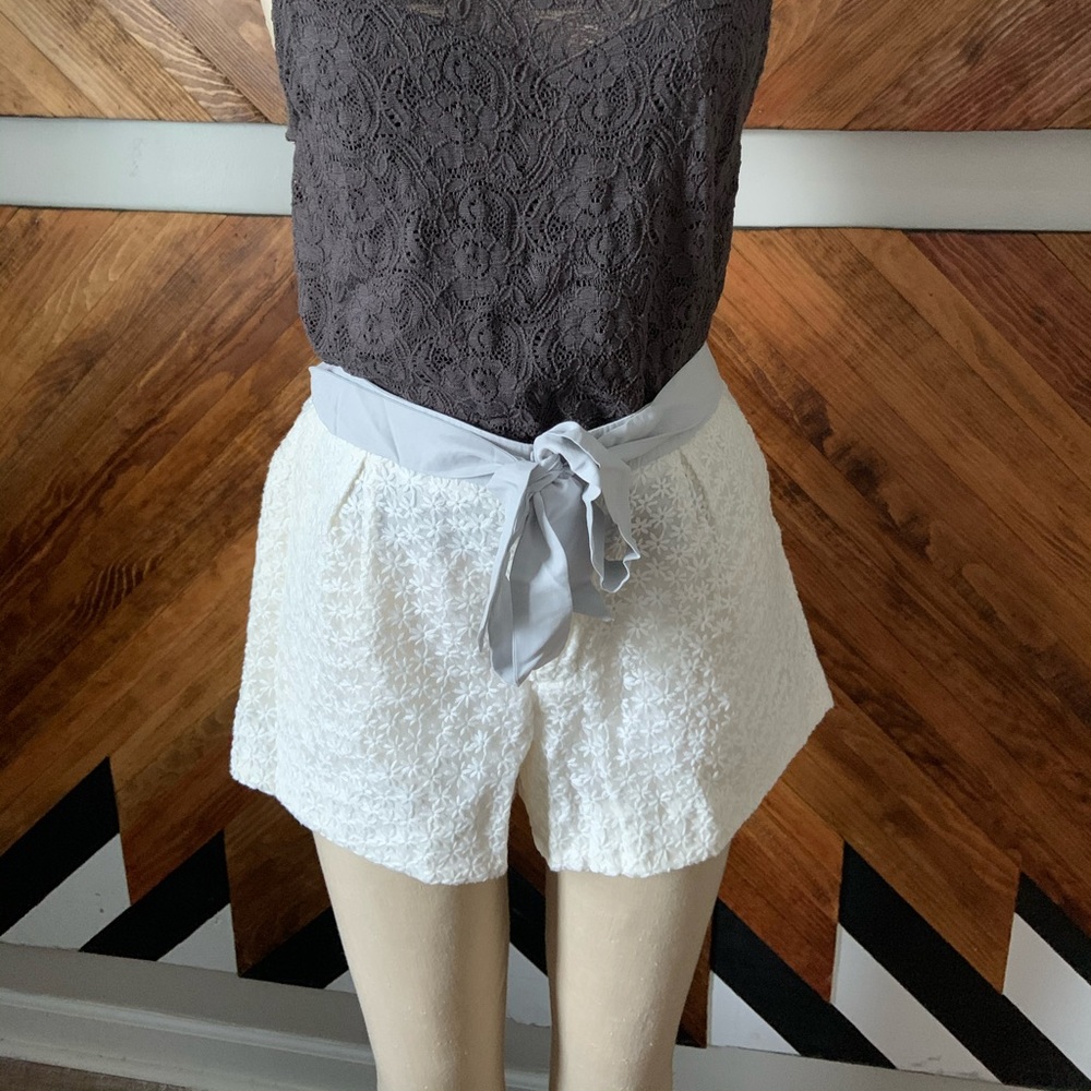 I ❤️ Ronson Lace Shorts
